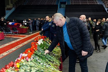 Оренбург простился с героями-летчиками